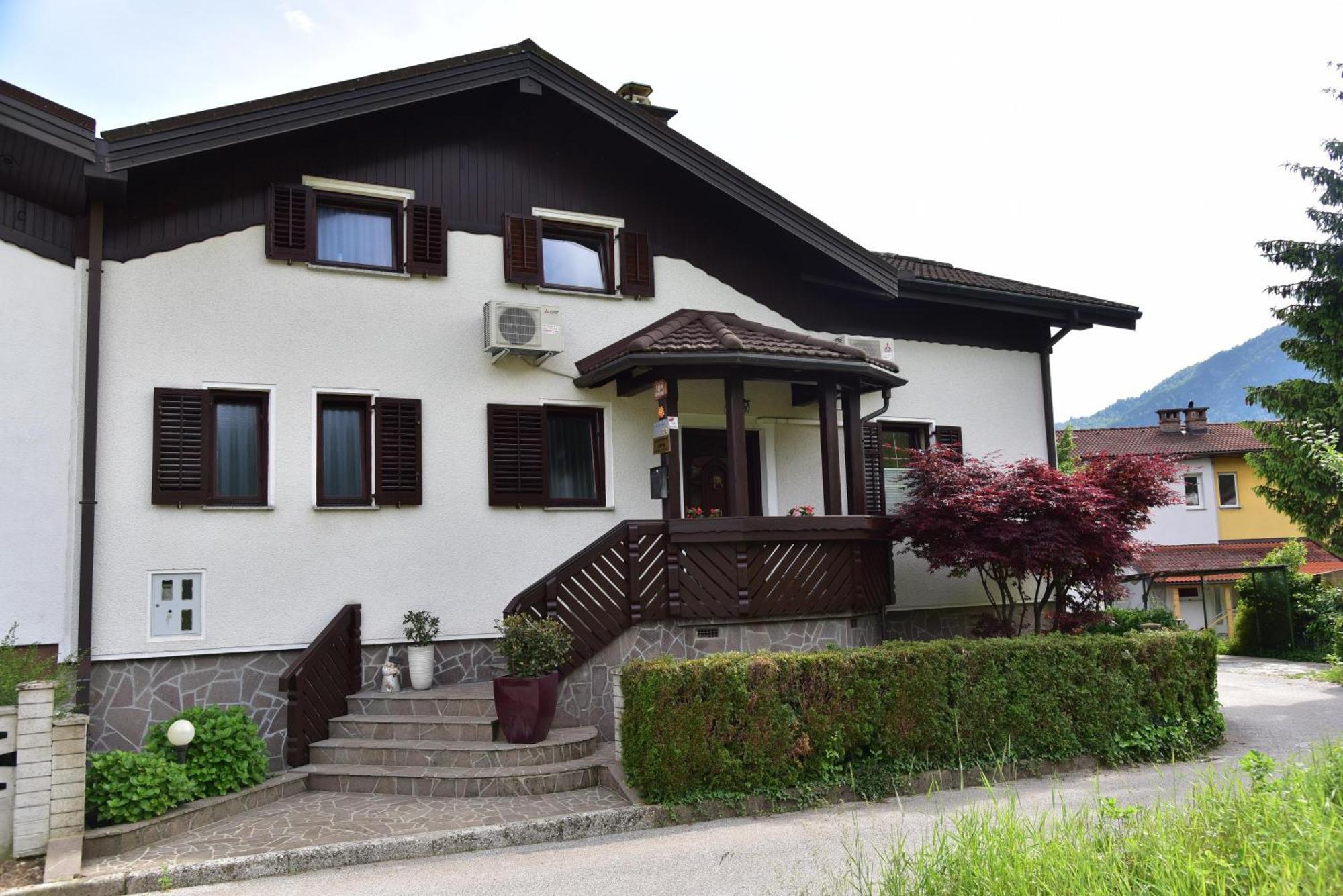 Apartment Jang Tolmin Extérieur photo