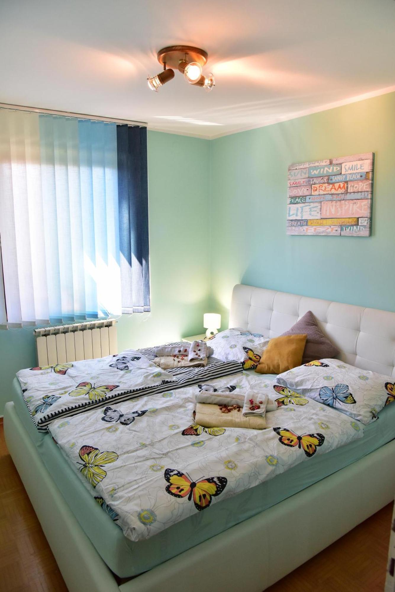 Apartment Jang Tolmin Extérieur photo